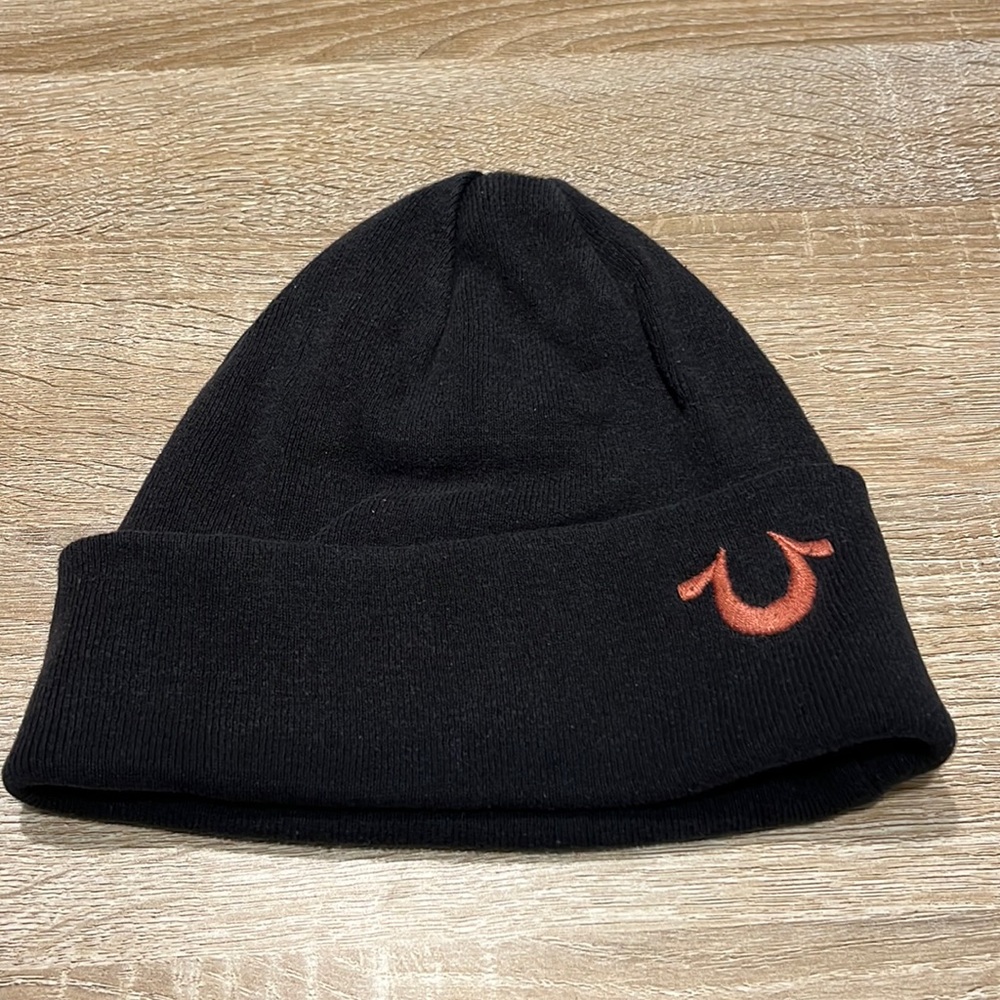 True religion beanie in great condition!